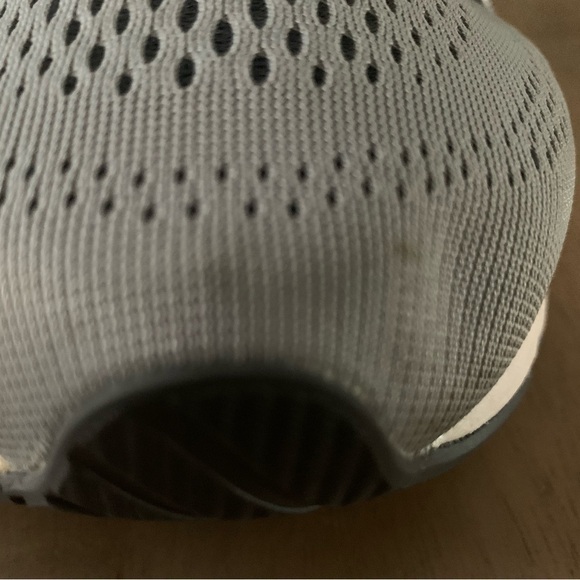 Brooks Ariel 20 Running Athletic Shoe Sneaker
Women's 10 Extra Wide - Picture 5 of 6